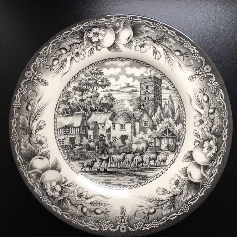 Assiette Royal Stafford Dessert Herdsman Black