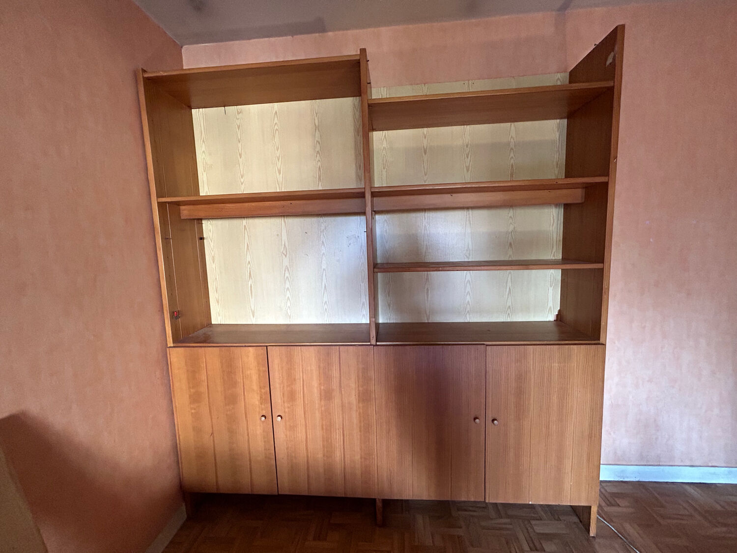 Regain bookcase in solid wood