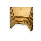 Magic box desk in light wood
