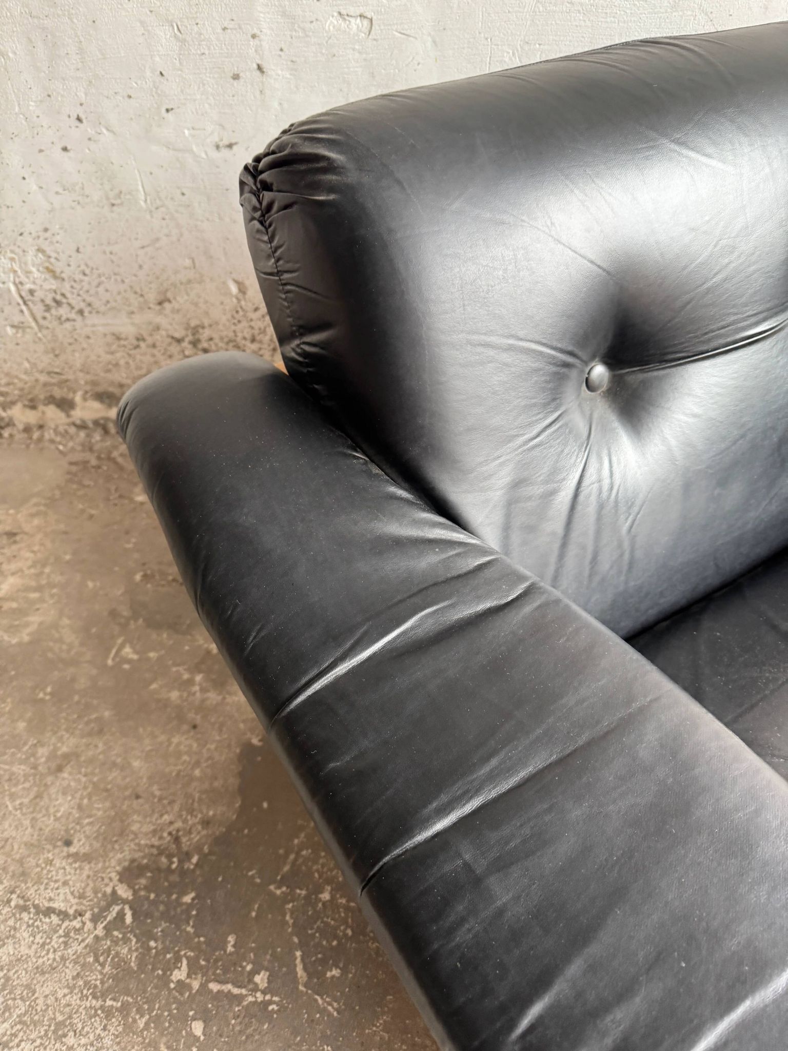 Vintage 1970s Italian Armchair by Poltrona Munari — Black Leather with Pine Wood Frame