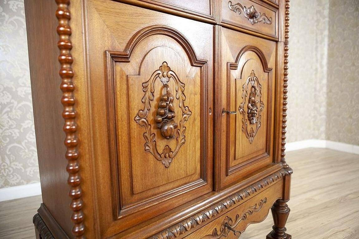 Renaissance Revival Cabinet in Walnut, 1900