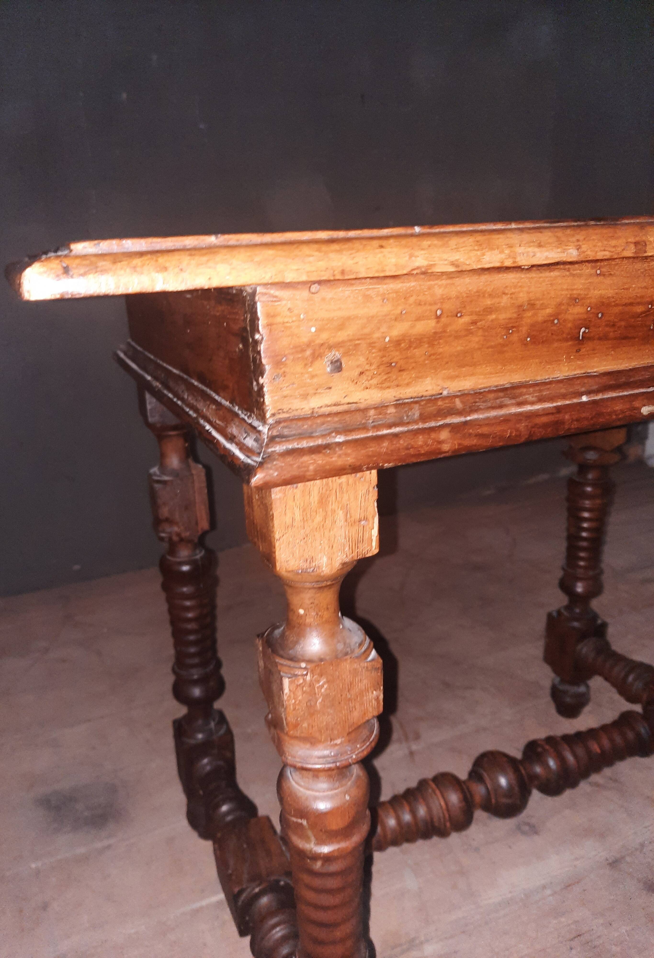 Small Louis XIII period table