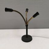 Ancienne lampe de table en fonte avec coude en laiton et 3 sources lumineuses