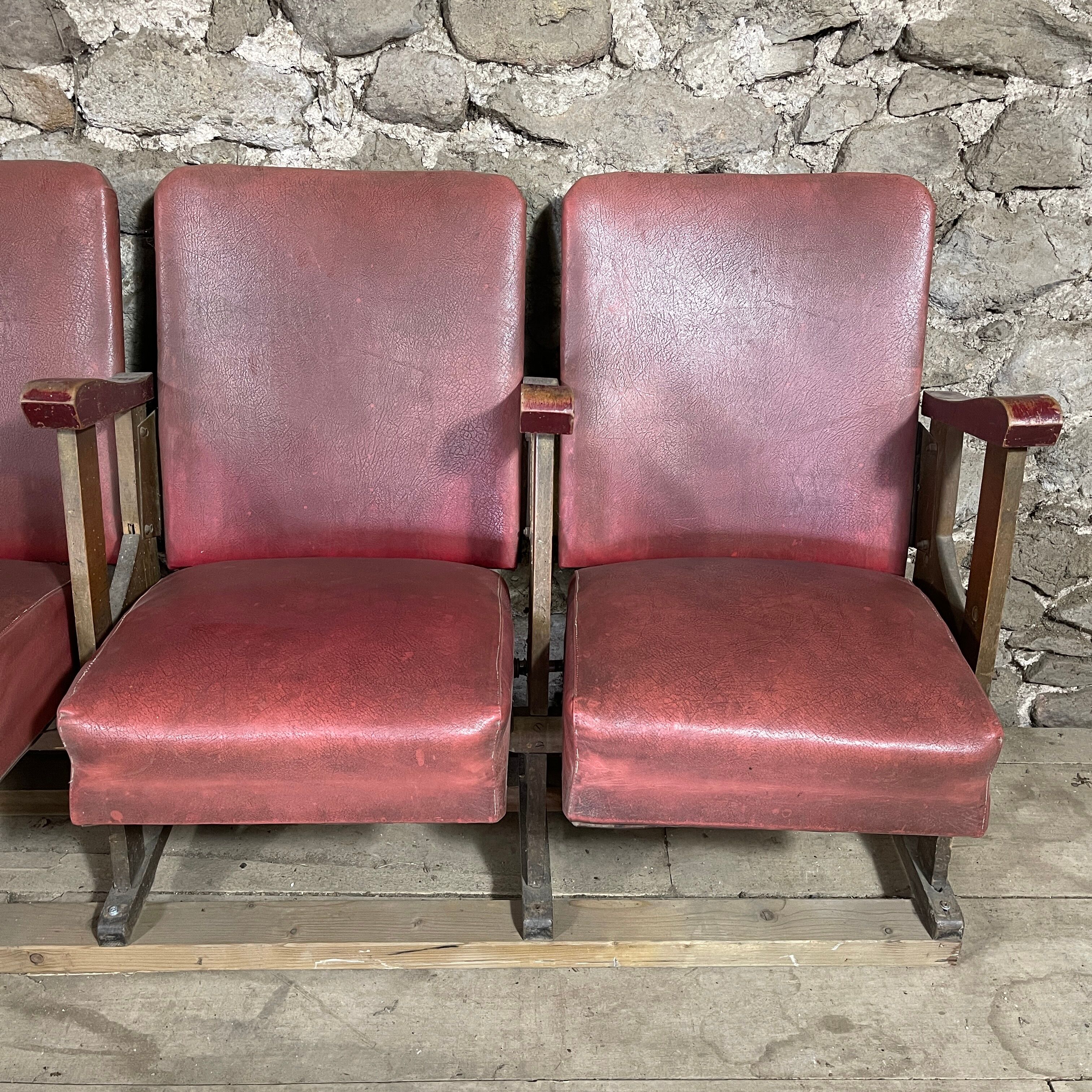 Series of 4 cinema chairs