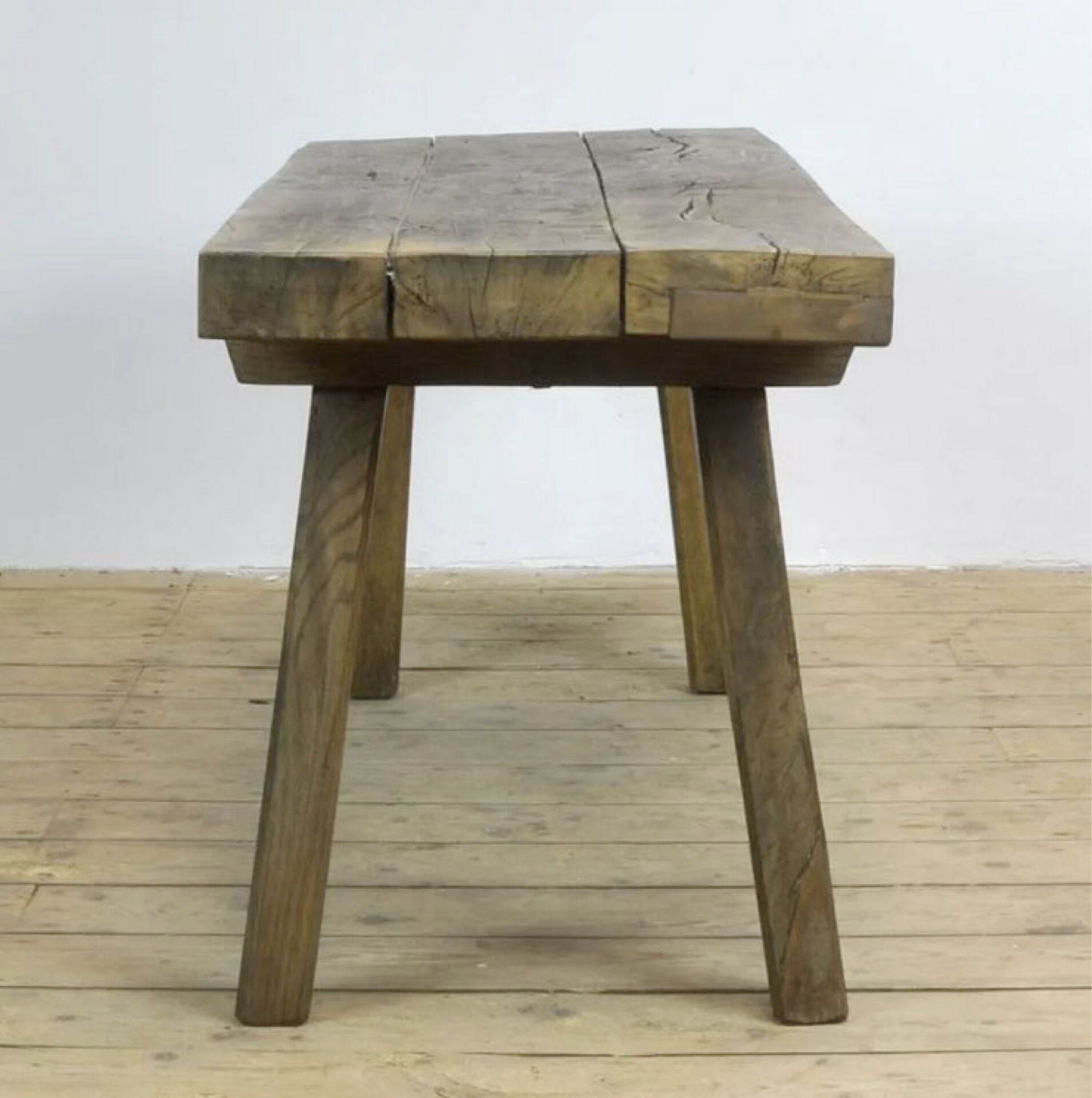 Établi ancien / Solid Farm table