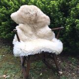 Peau de mouton blanche