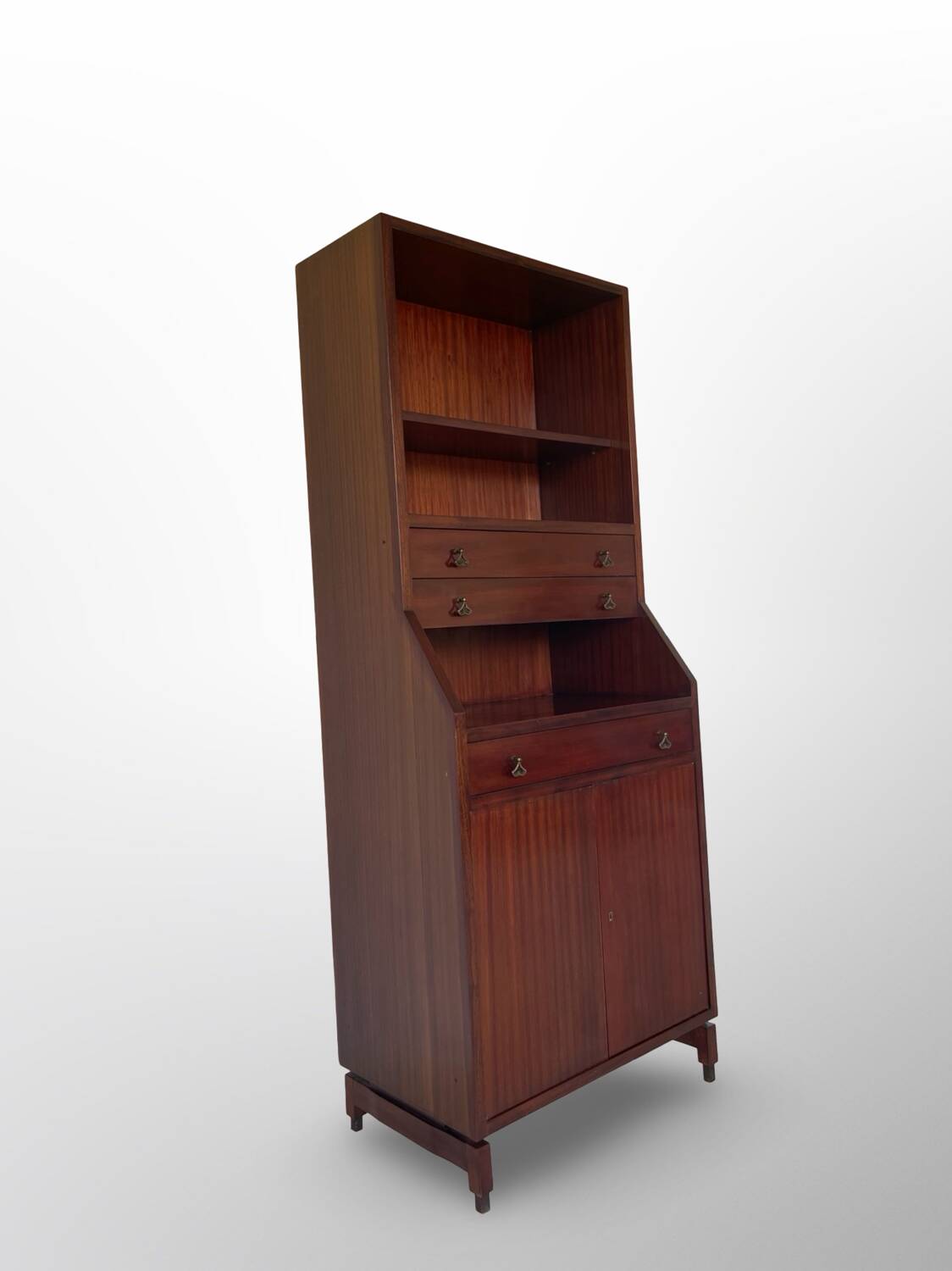 Bibliothèque italienne en bois et placage d'acajou, années 1960.