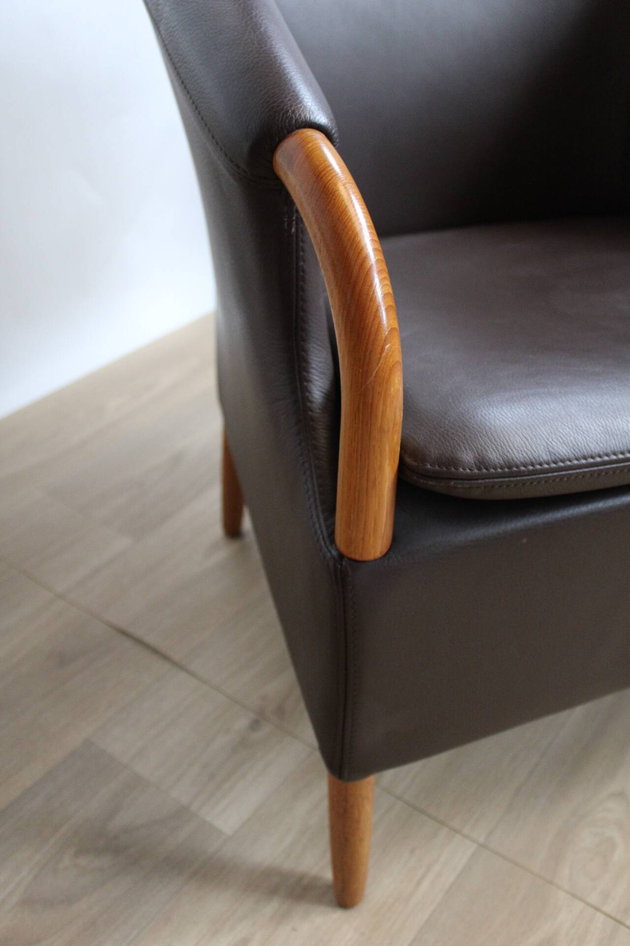 Pair of vintage Scandinavian armchairs brown leather opus 1982 suede