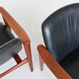 Paire de fauteuils scandinaves en teck et cuir Westnofa Norvège 1960