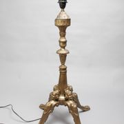 Pied de lampe avec abat-jour pagode
