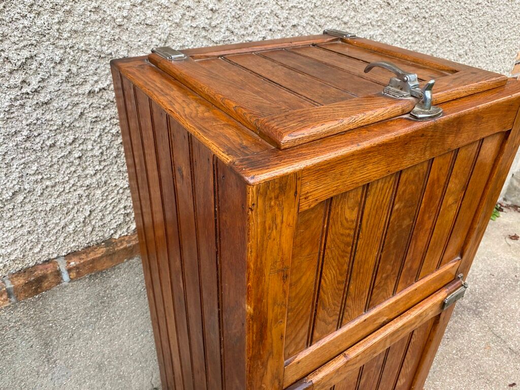 Frigo craft furniture wood oak bar ice cream from the 1930s