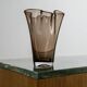 Vase vintage en verre de Murano des années 1980, brun fumé, forme organique ondulée