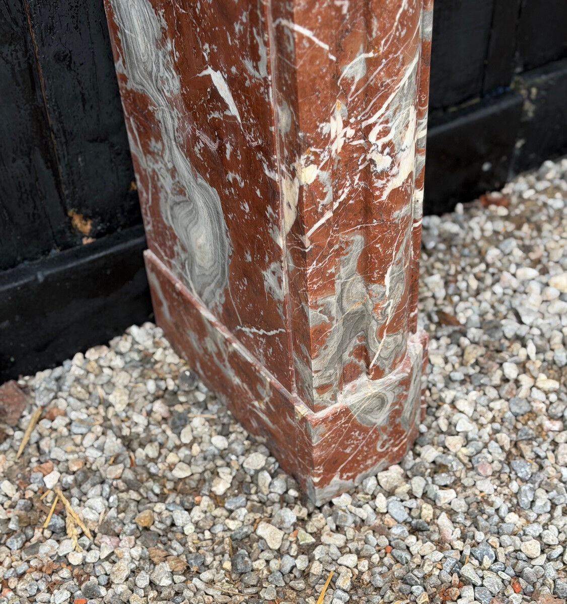 Louis XIV style fireplace in Rance marble, circa 1880.
