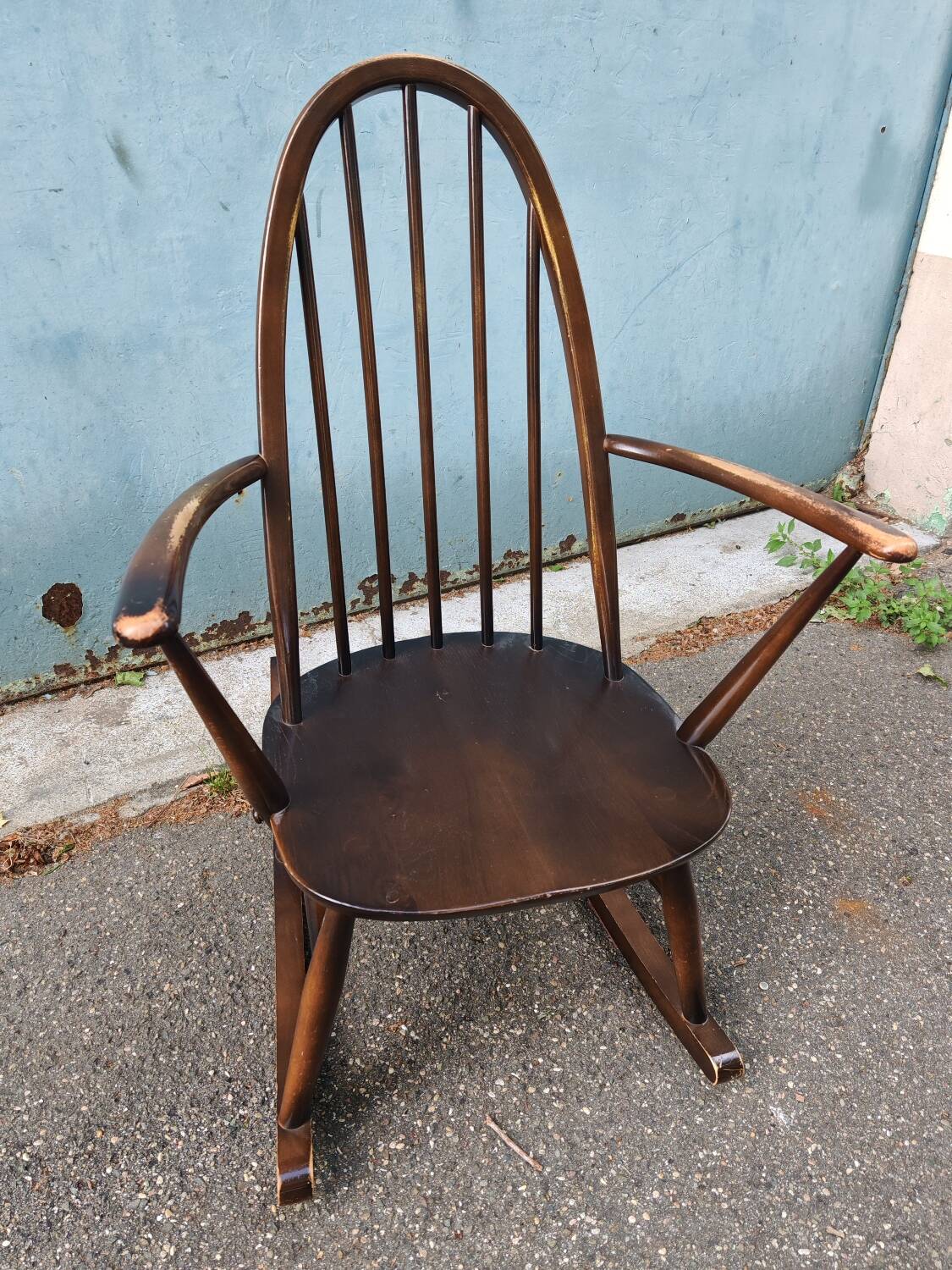 Vintage rocking chair