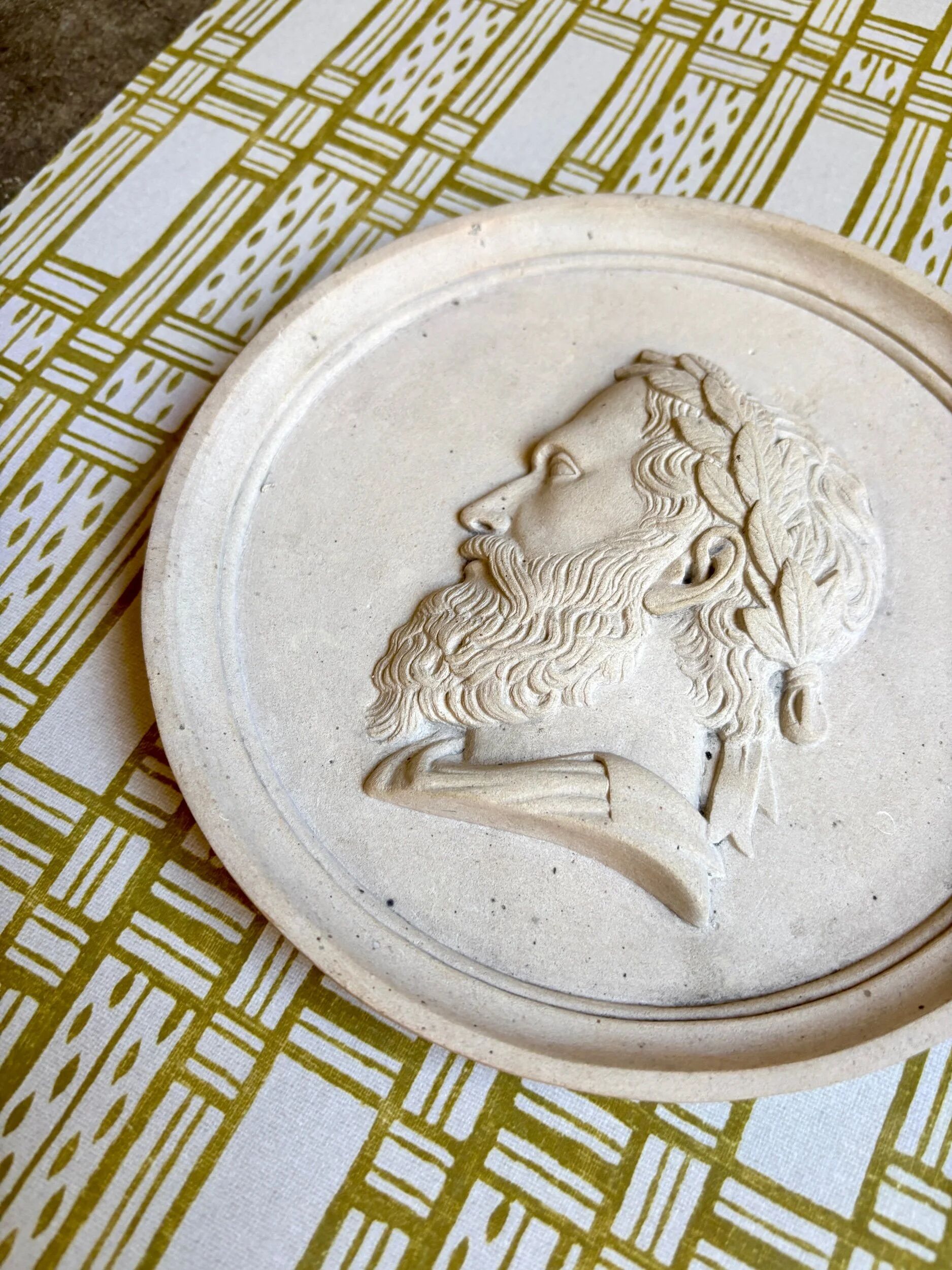 Wall medallion, antique-style plaster portrait