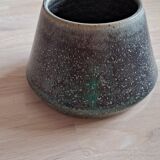 Vase en grès moucheté