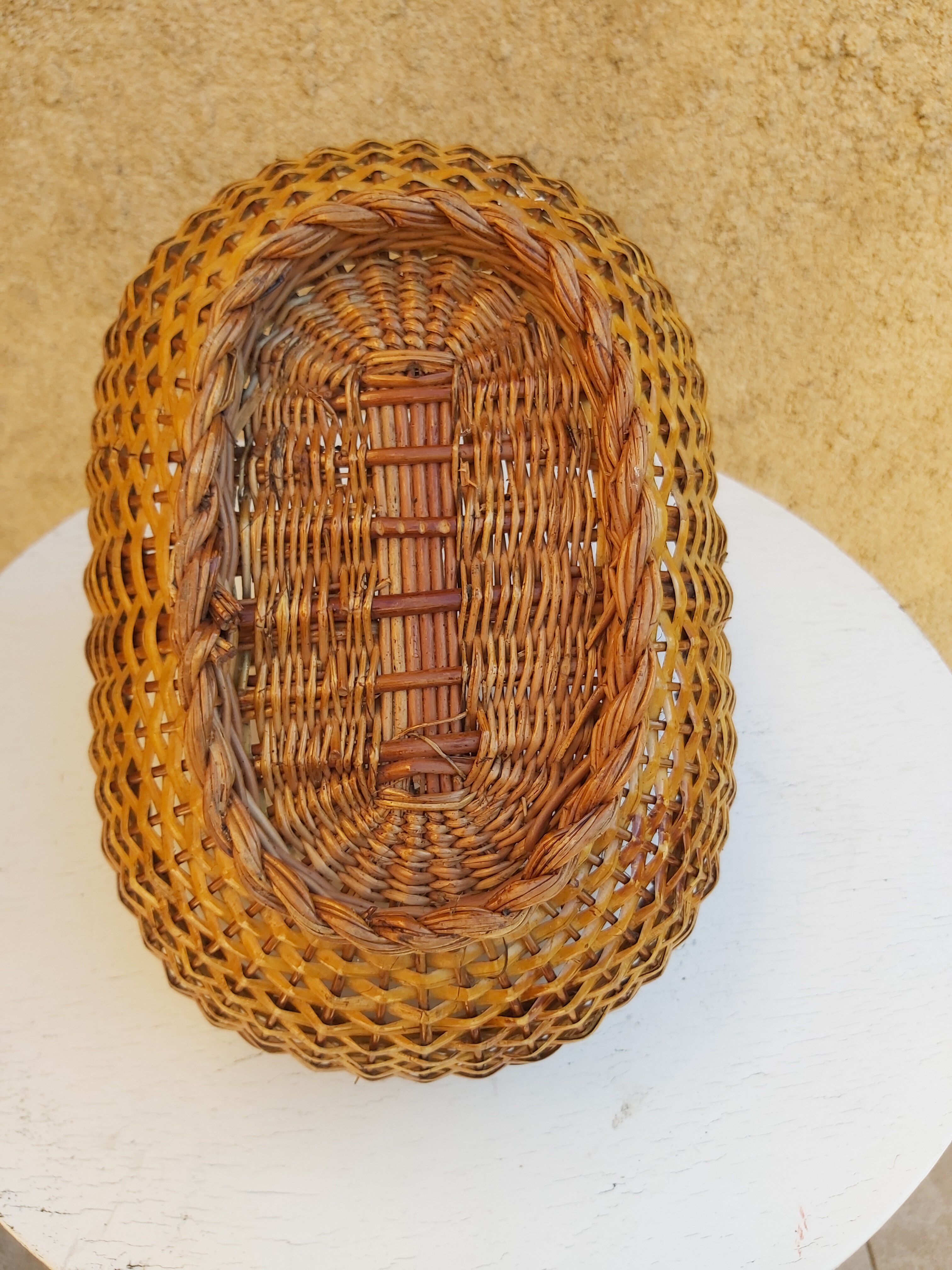 Wicker basket