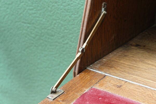 Secrétaire en chêne années 50, période reconstruction