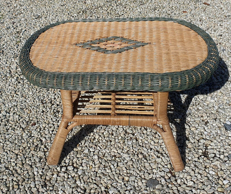 Coffee table vintage in two-tone rattan
