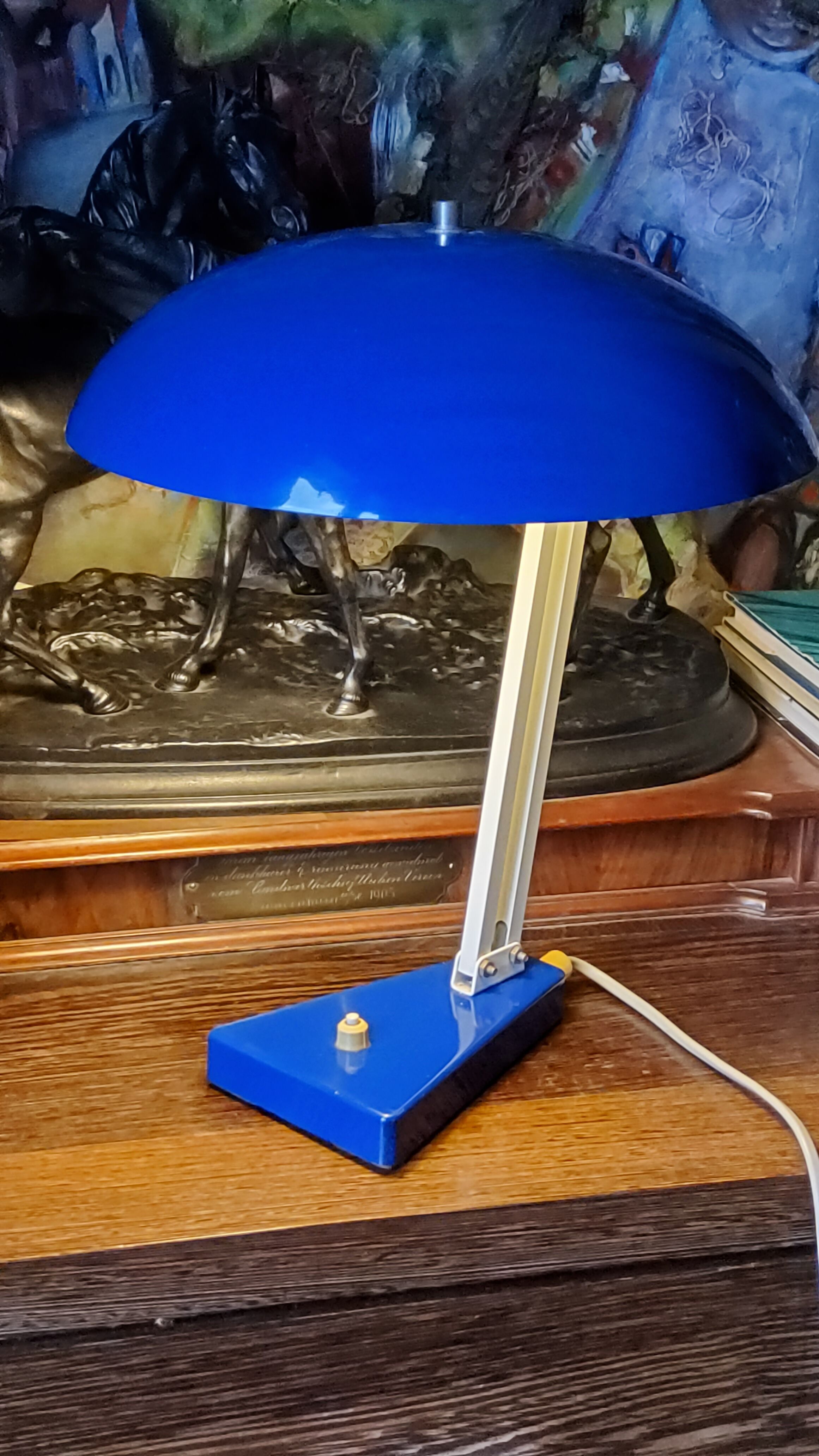 Mushroom-shaped articulated desk lamp from the 70s