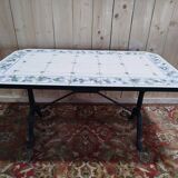 Bistro table in earthenware, designed by Vincent and Élisabeth Portier