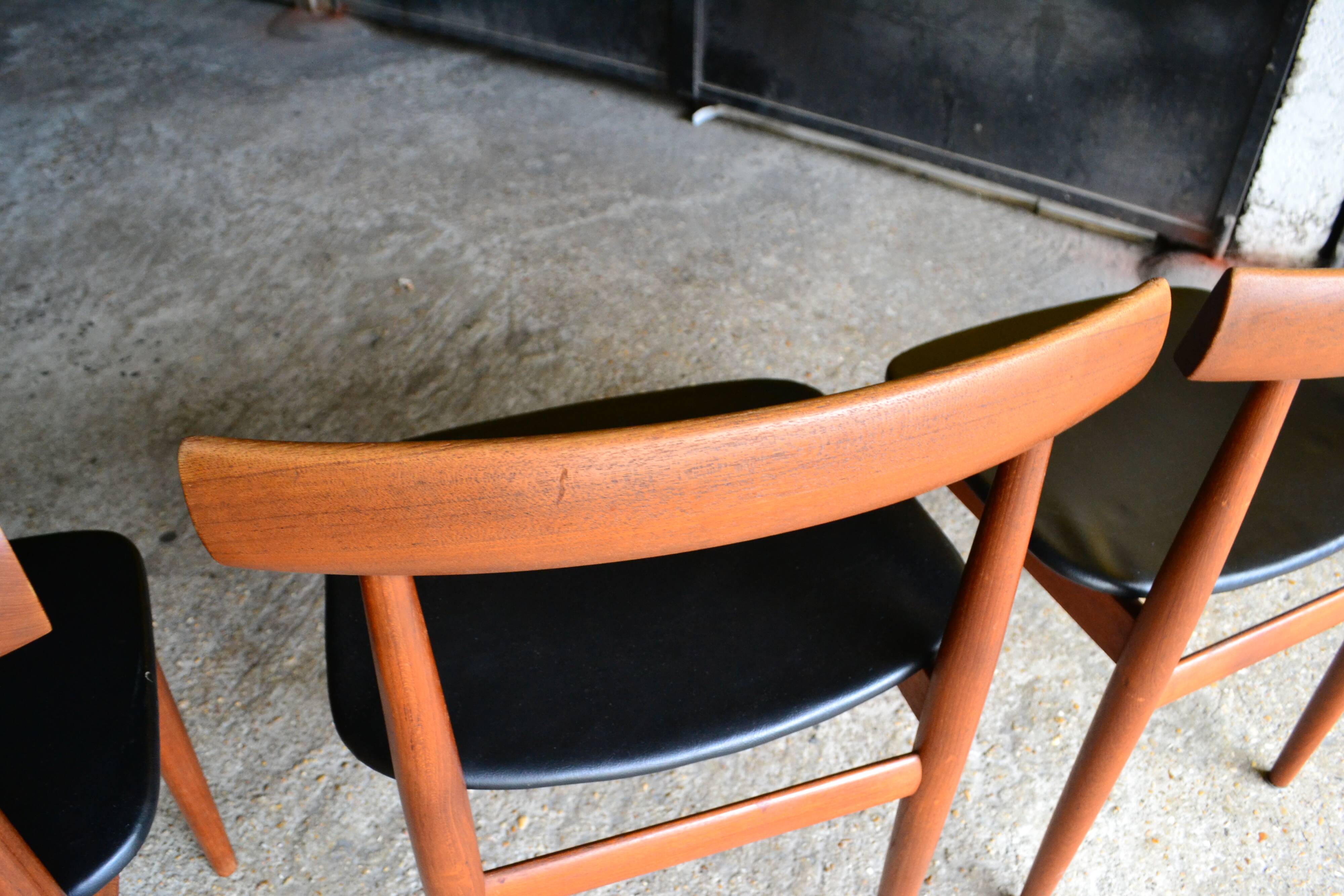 Set of 4 chairs by Hans Olsen for Frem Rojle.