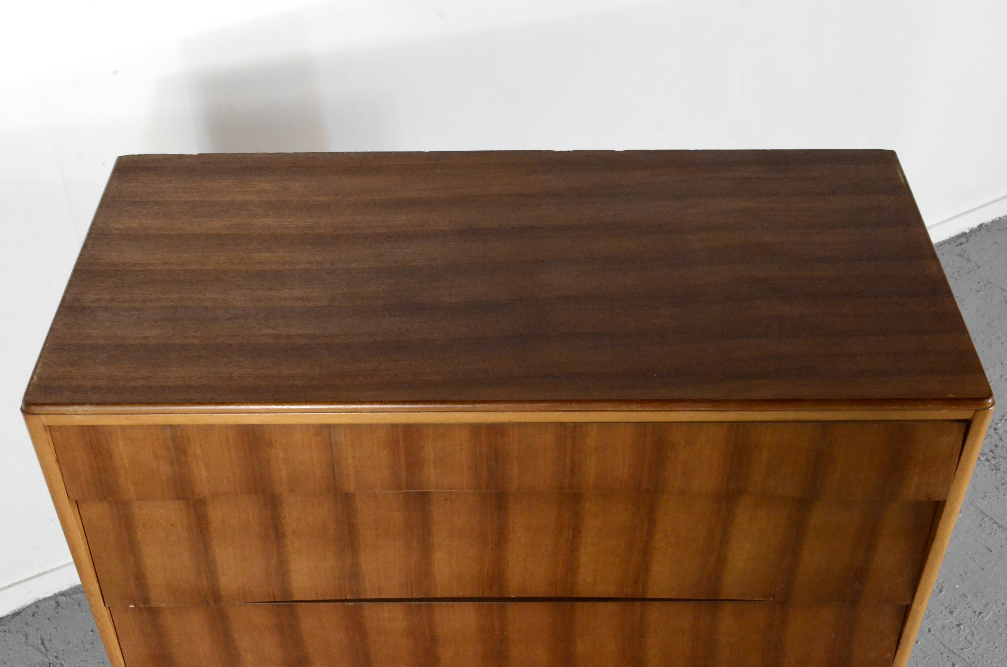 Commode Avalon du milieu du siècle en teck. Style vintage moderne et rétro