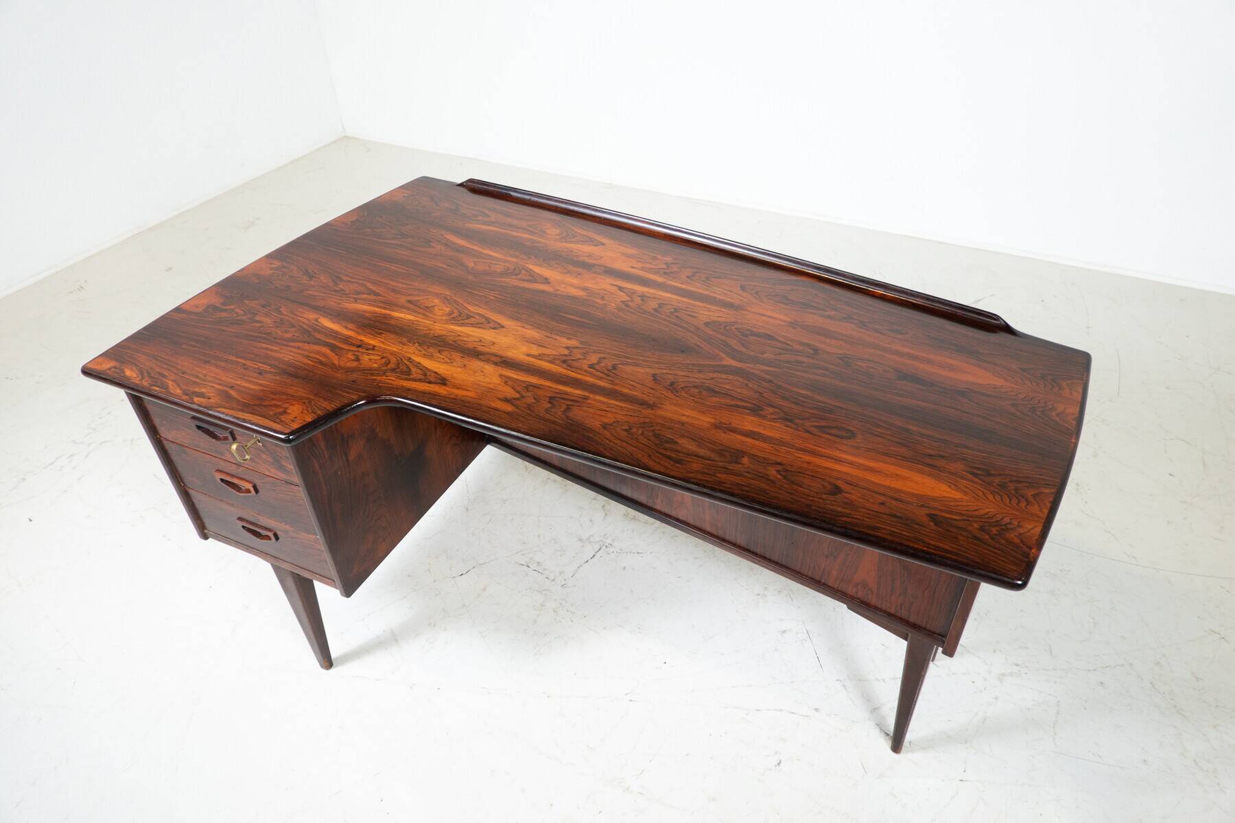 Mid-Century Modern Desk, Italy, 1970s