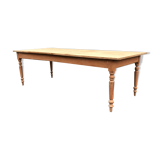 Farm table