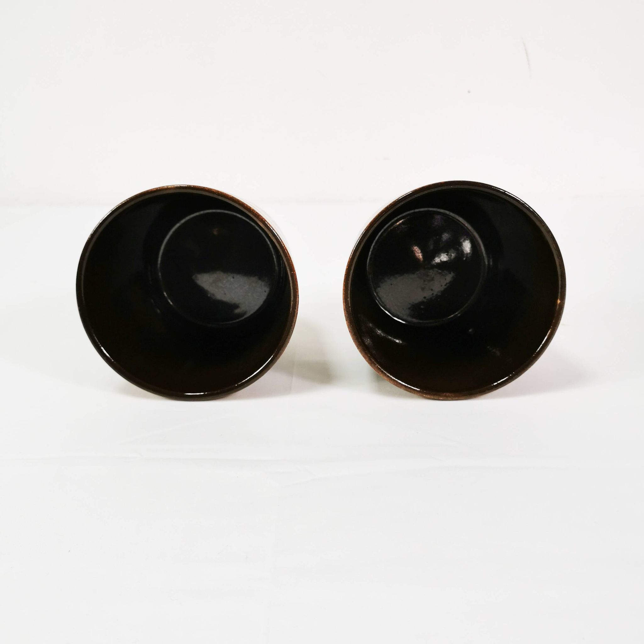 A pair of ceramic flower pots with covers, Scheurich, Germany, 1960s.
