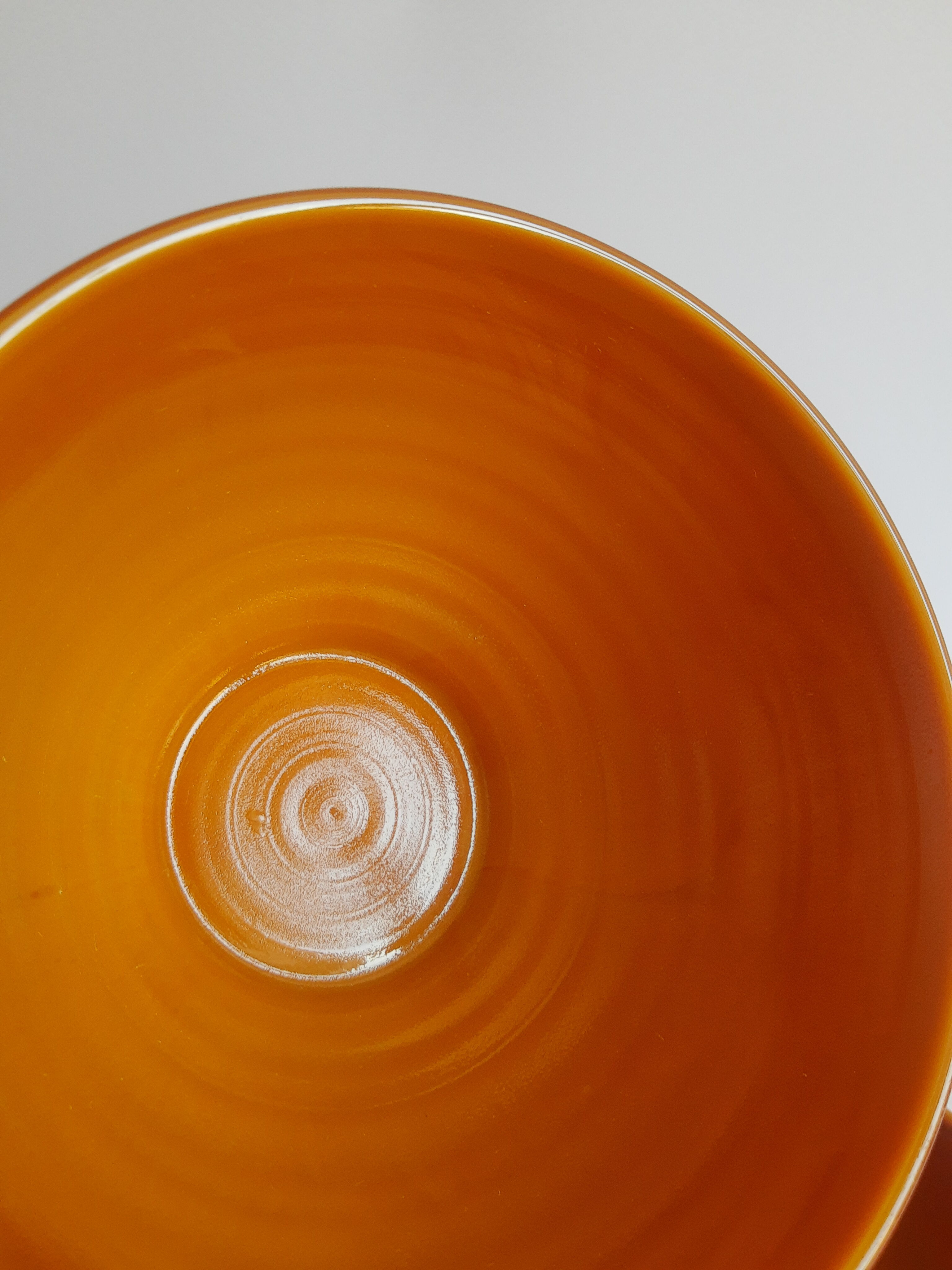 Duo of brown bowls Arcopal model Vintage volcano