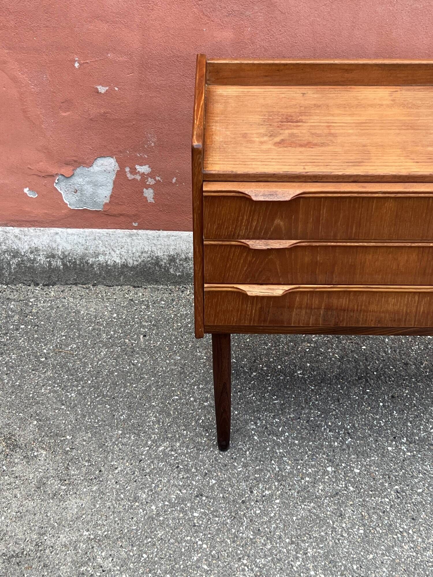 Danish vintage teak chest of drawers / nightstand, Mid century modern 1960