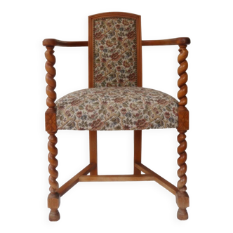 Caquetoire style armchair