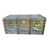 Old travel trunk from the 1930s
