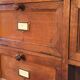 Meuble de métier ancien en bois à clapets