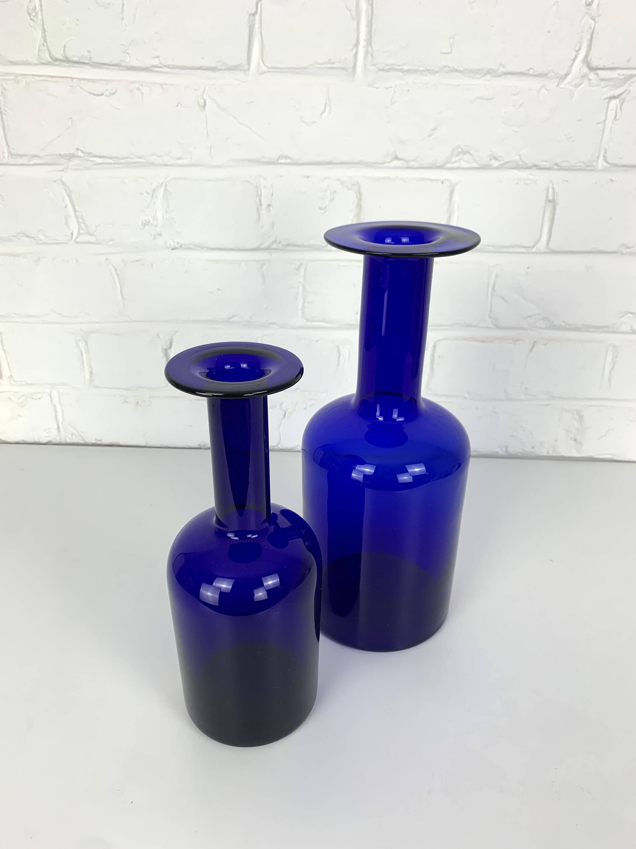 Pair of Danish Holmegaard Gulv vases design Otto Brauer in cobalt blue glass