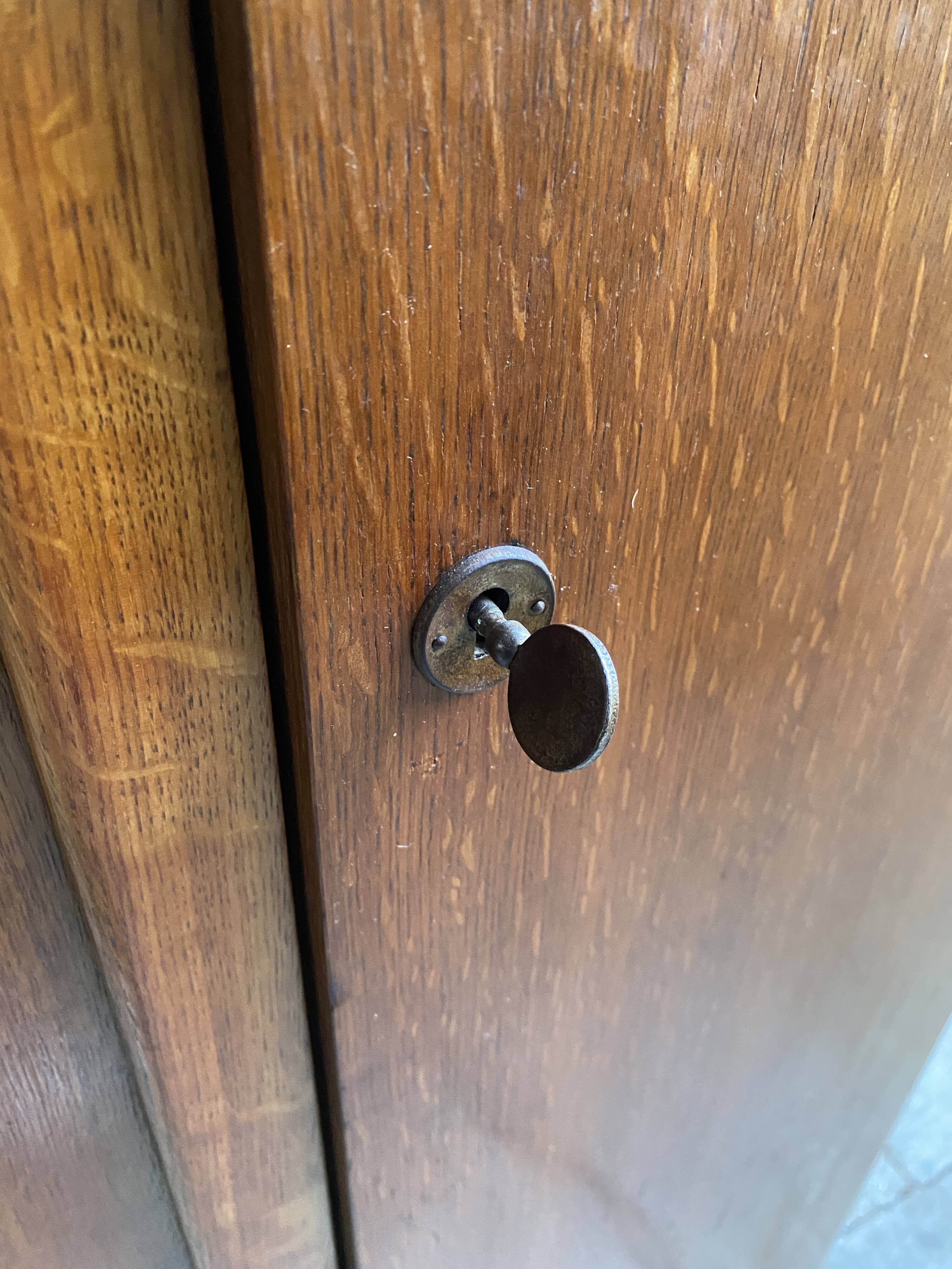 Library / Vintage solid wood sideboard – 3 doors with display cabinet