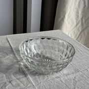 Petit saladier en verre vintage à motif de cubes
