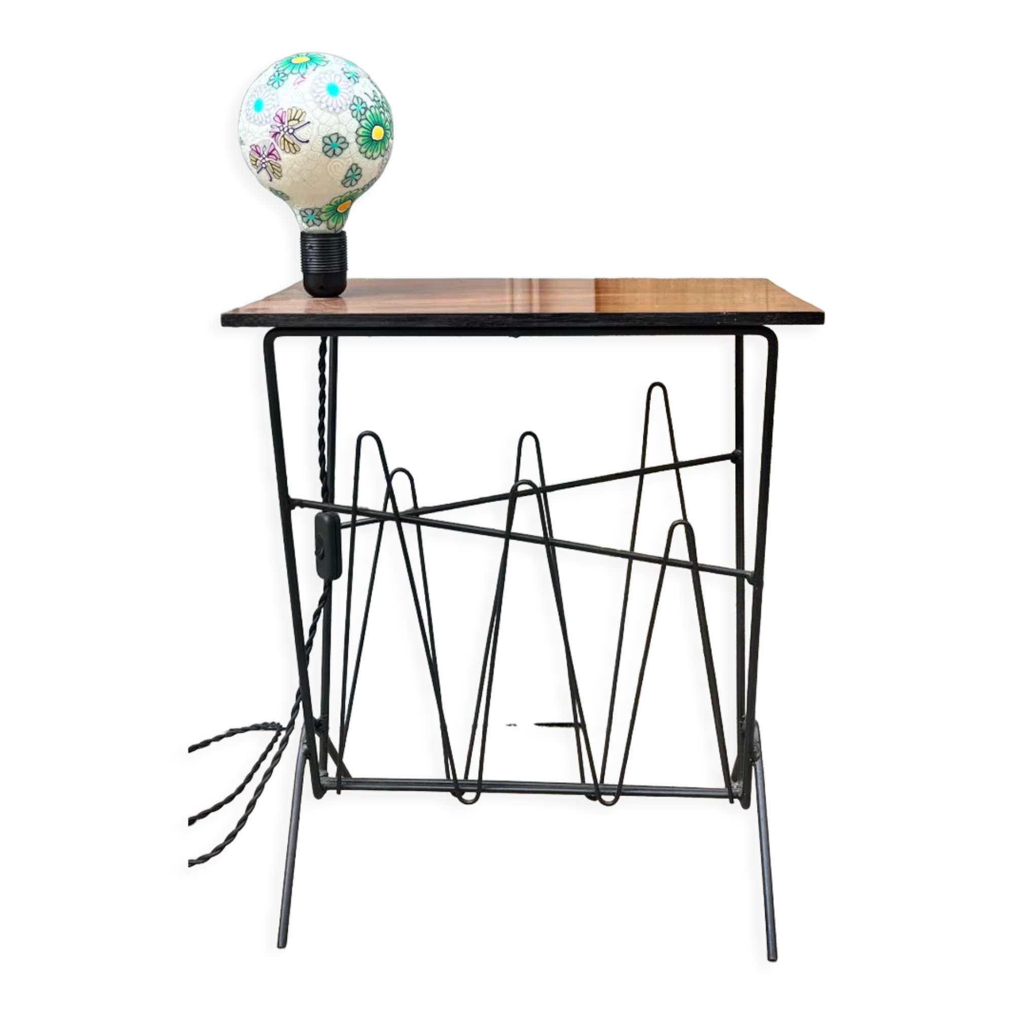 Newspaper holder with bulb