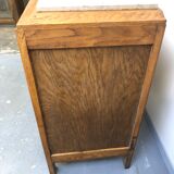 Oak chest of drawers