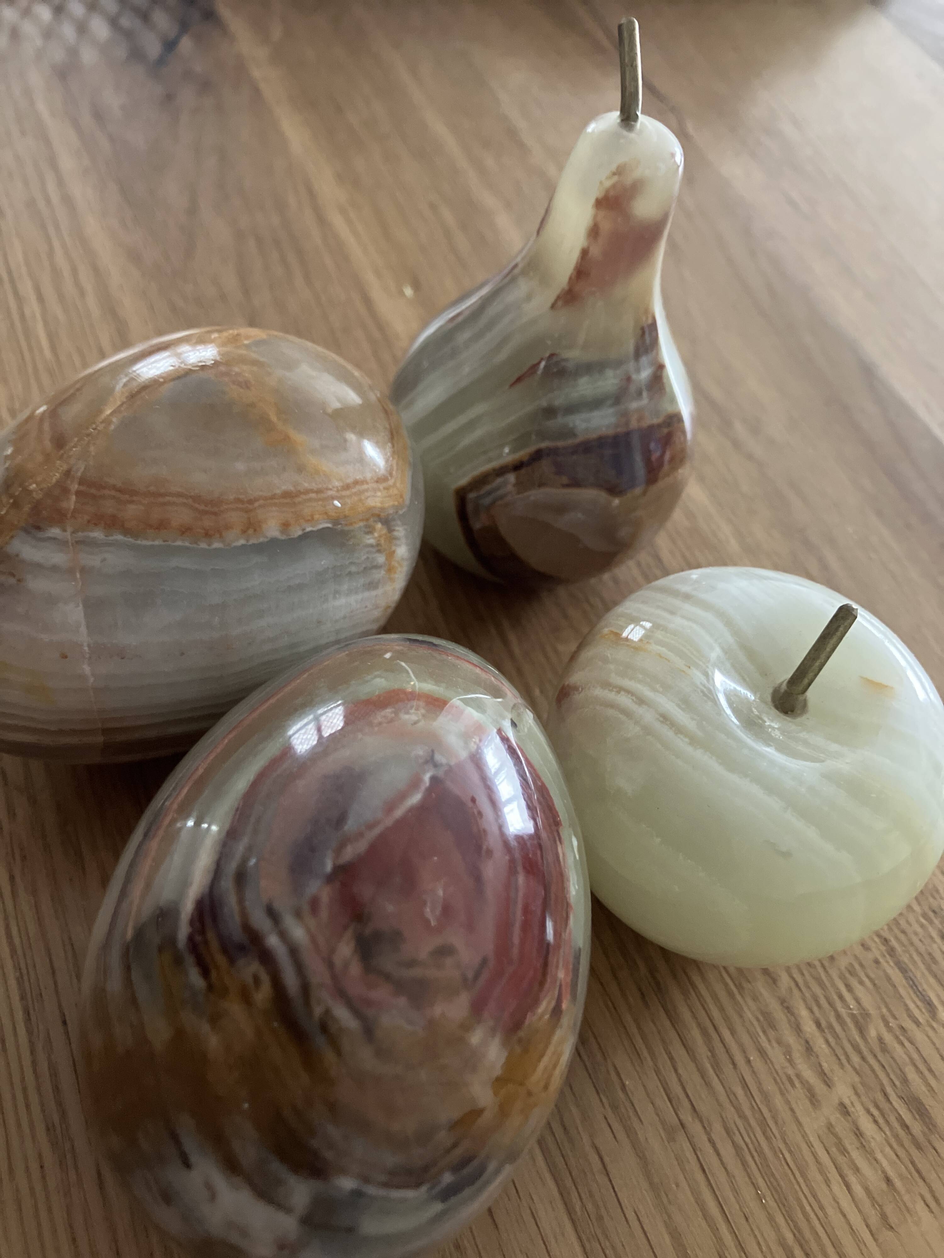 Marble decorative objects