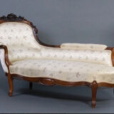 Louis XV meridian in walnut and silk