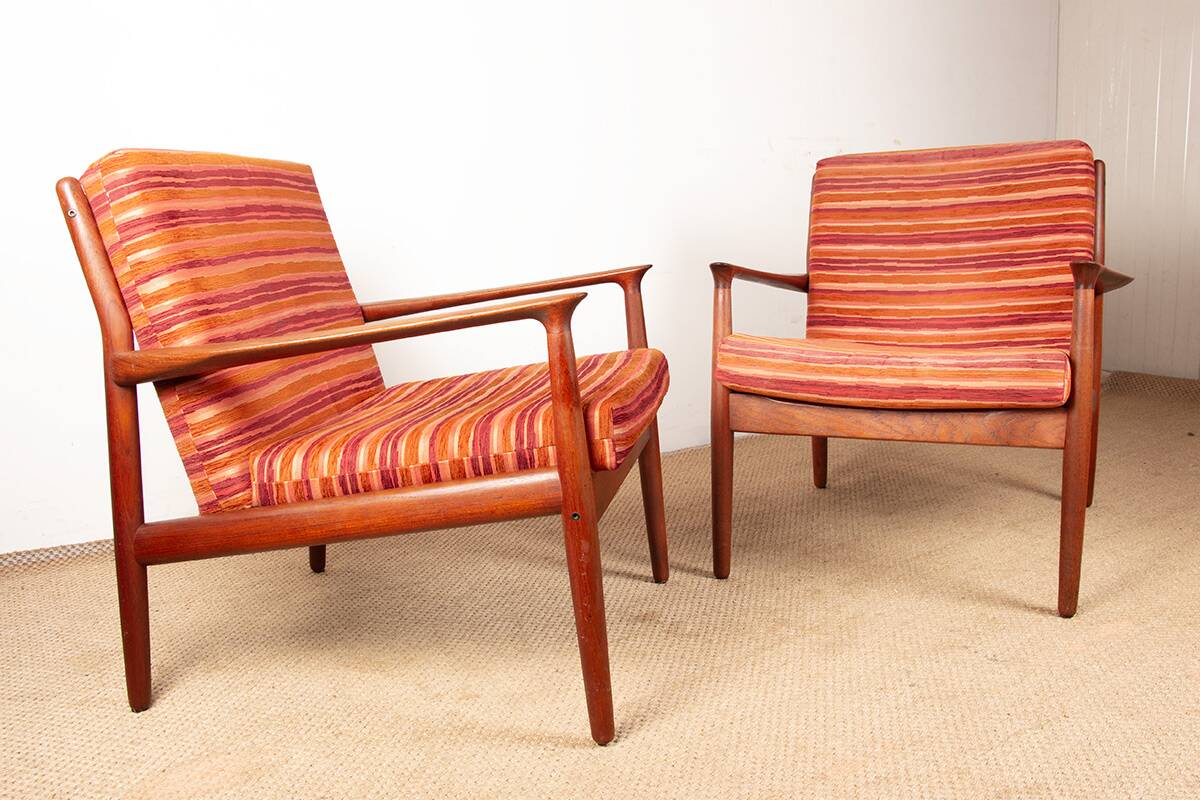 Pair of Danish armchairs in solid teak and fabric, Svend Aage Eriksen 1960.