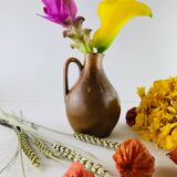 Vase en grès ancien forme aiguière marron signé Denbac