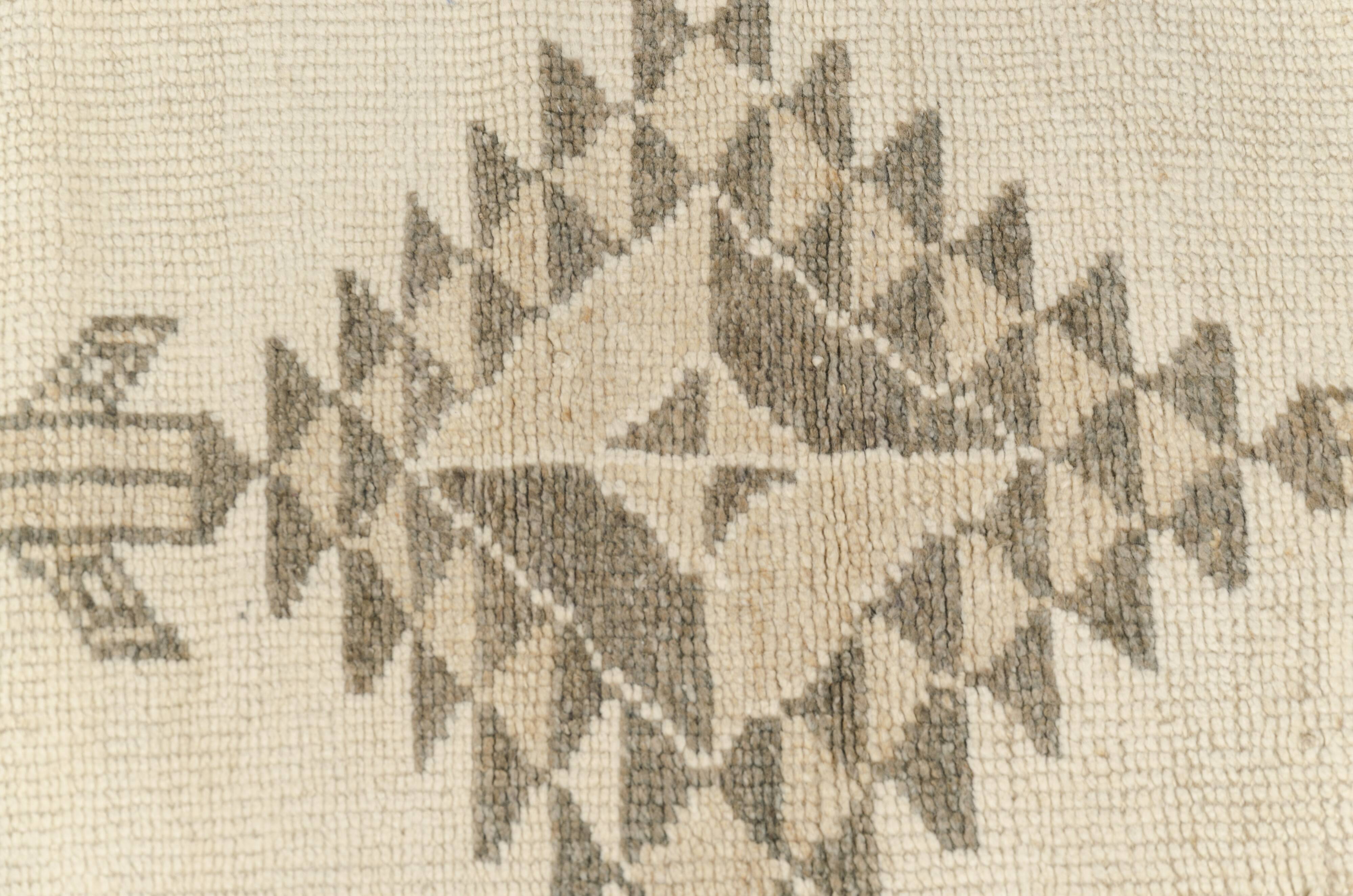 Oushak Anatolian White Carrpet