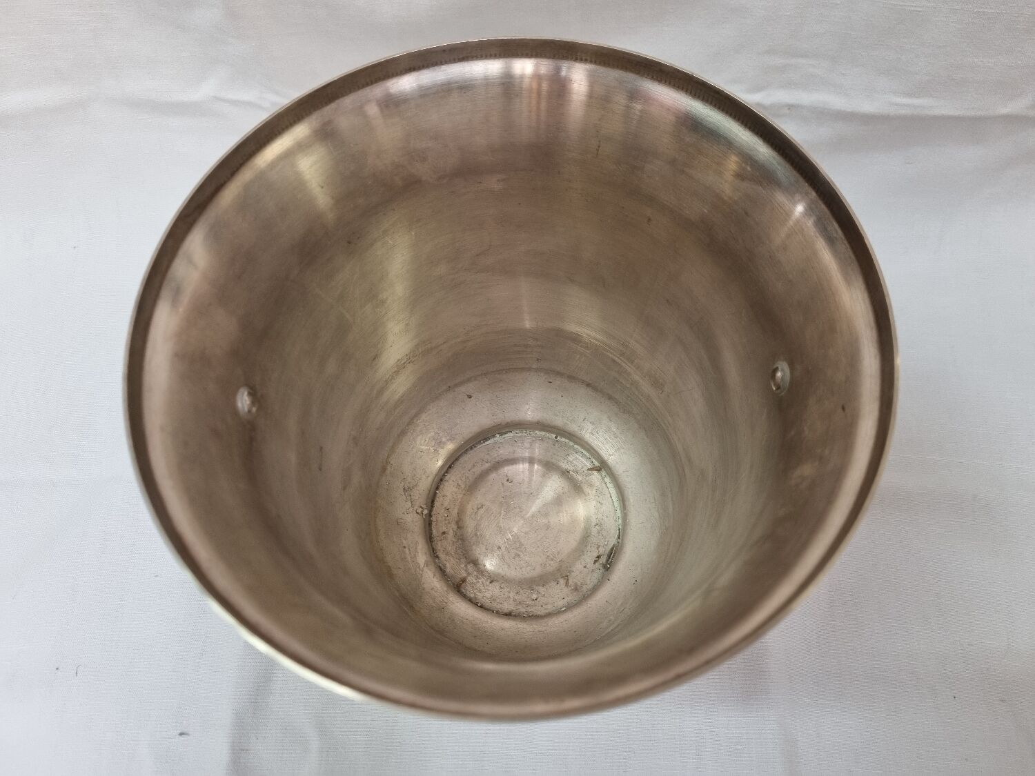 Silver metal champagne bucket lion's head