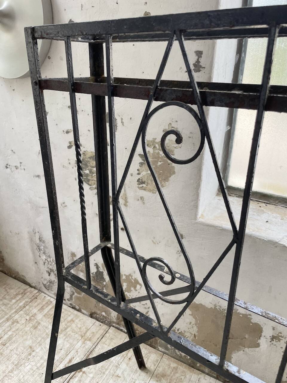 1930s outdoor planters