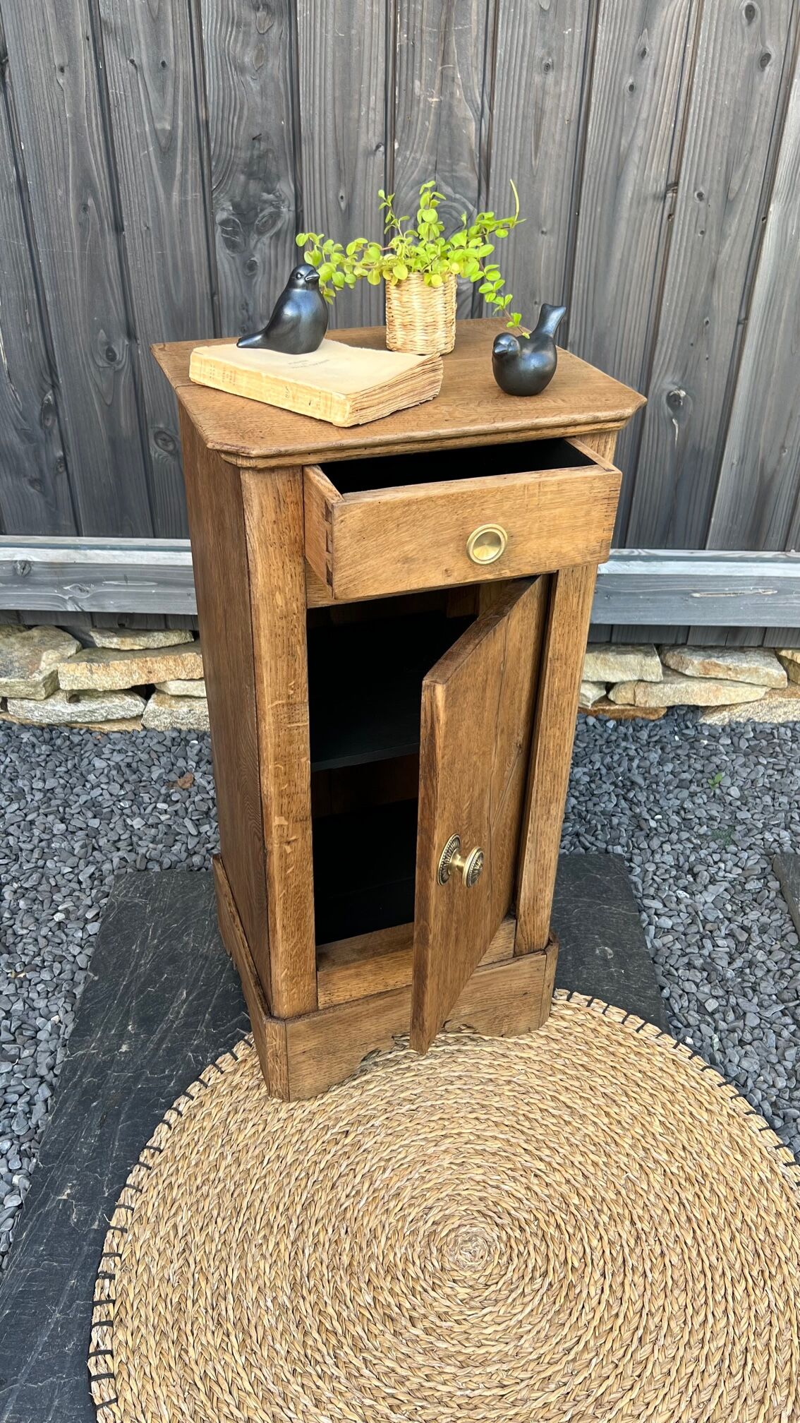 Chevet restauré en chêne massif