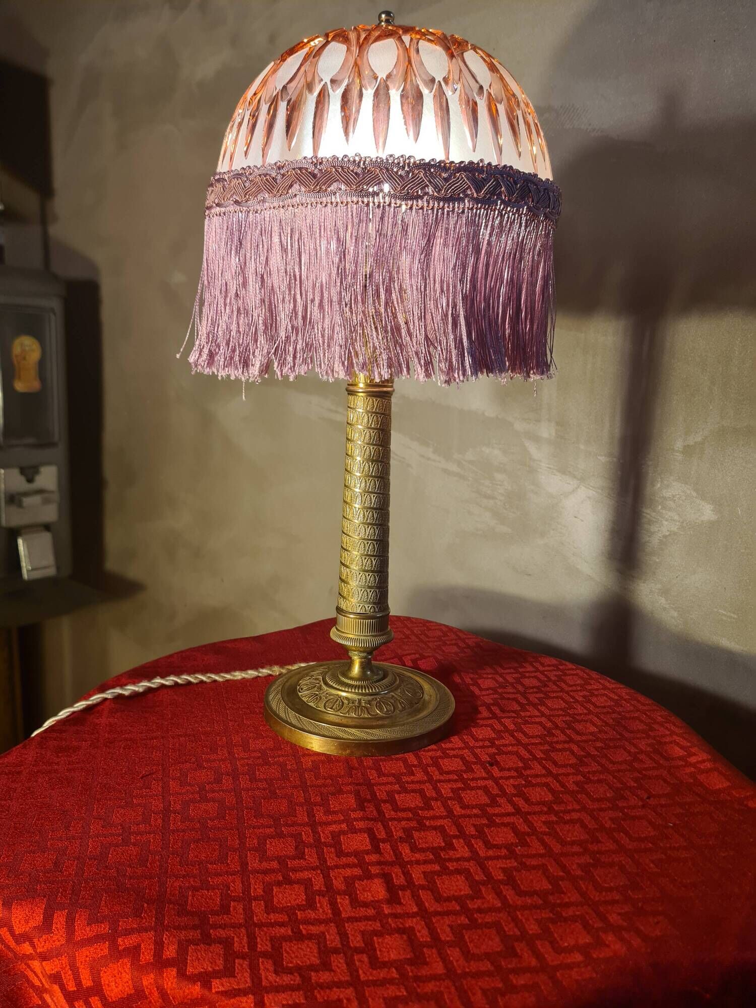 brass column lamp, worked brass from 1880 with cut glass dome, 45x22, superb