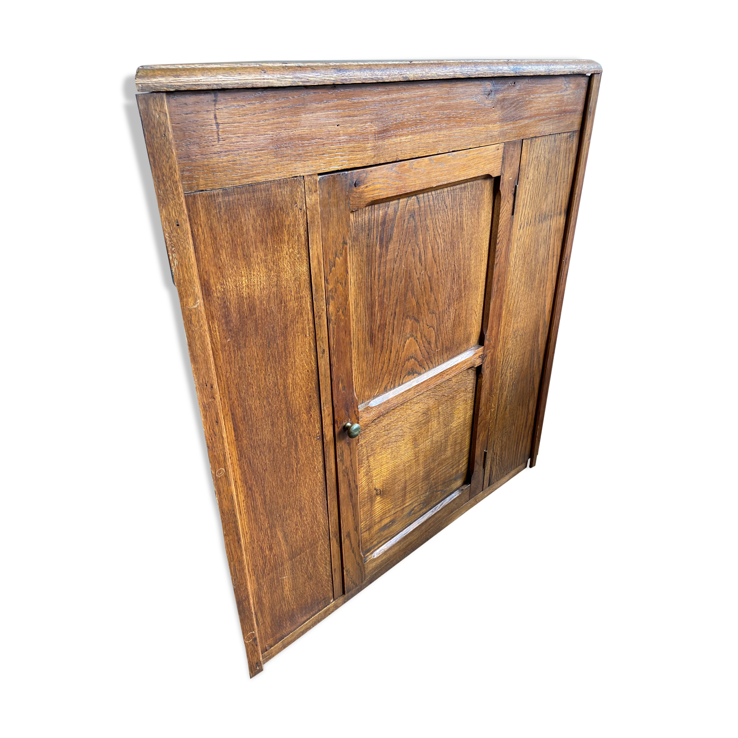 Wooden corner confectioner